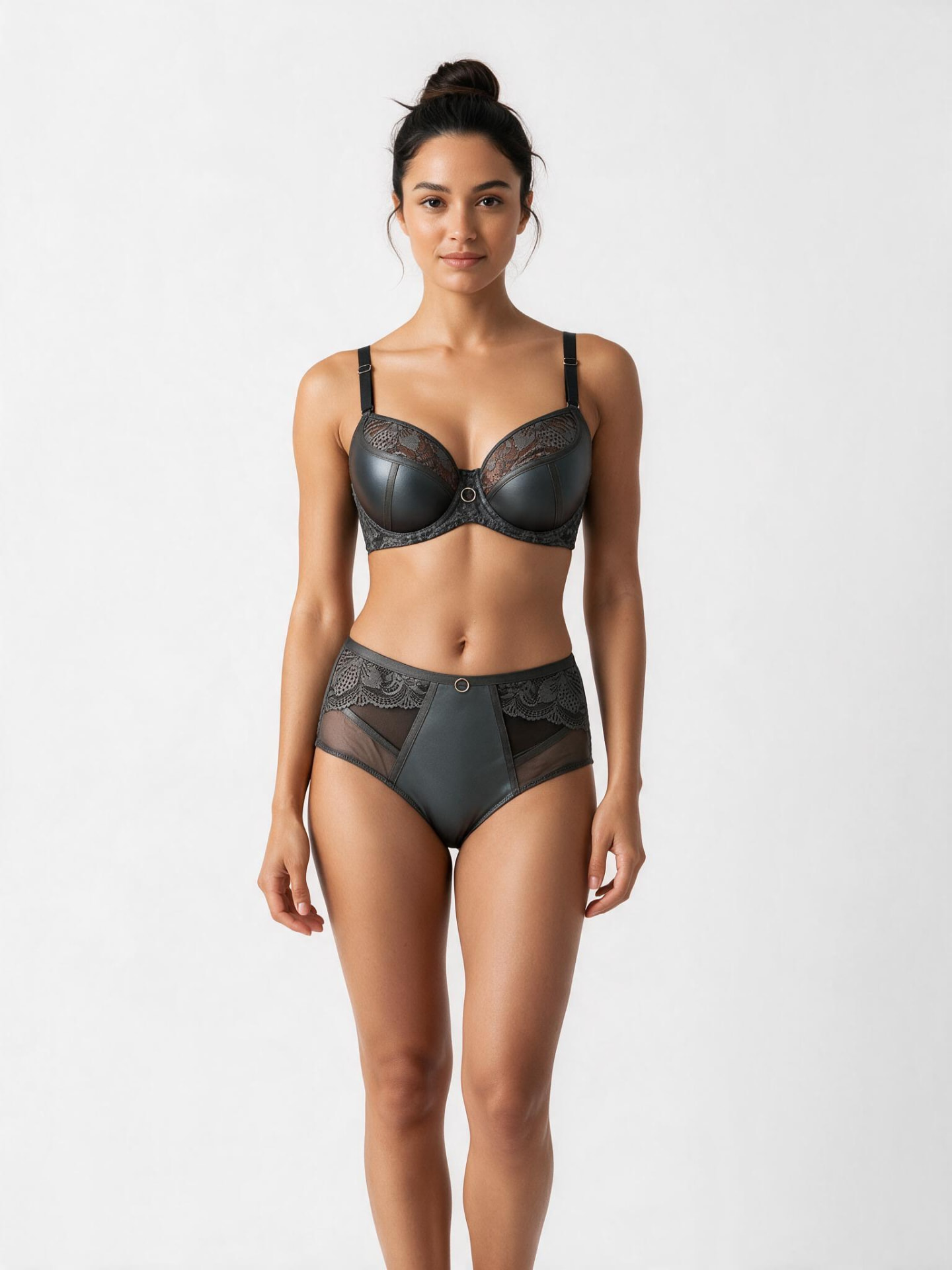 Ensemble Ardoise, satiné gris et dentelle